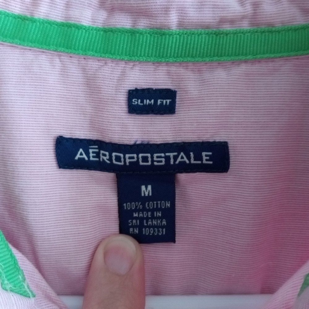 Aeropostale pink button down size medium - Picture 4 of 6